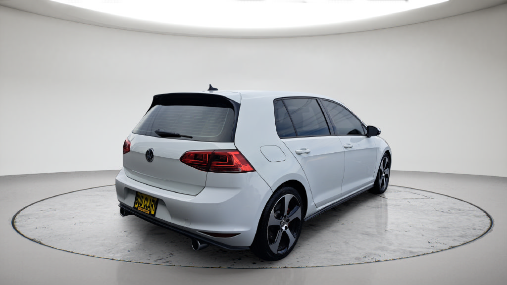 Used 2017 Volkswagen GTI Sport FWD image 5
