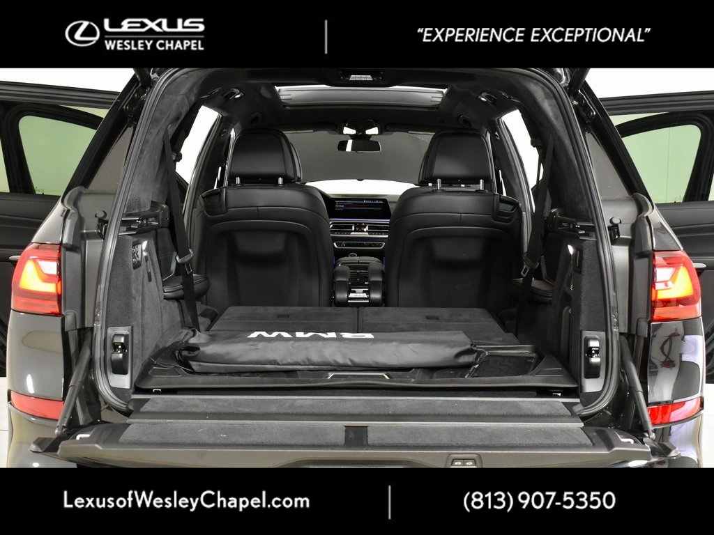 Used 2022 BMW X7 M50i w/ Luxury Seating Package image 16