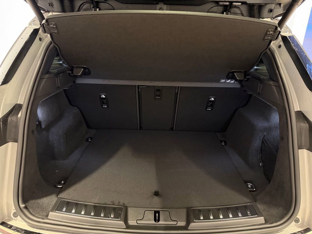 New 2026 Land Rover Range Rover Evoque Dynamic SE AWD/4WD image 14