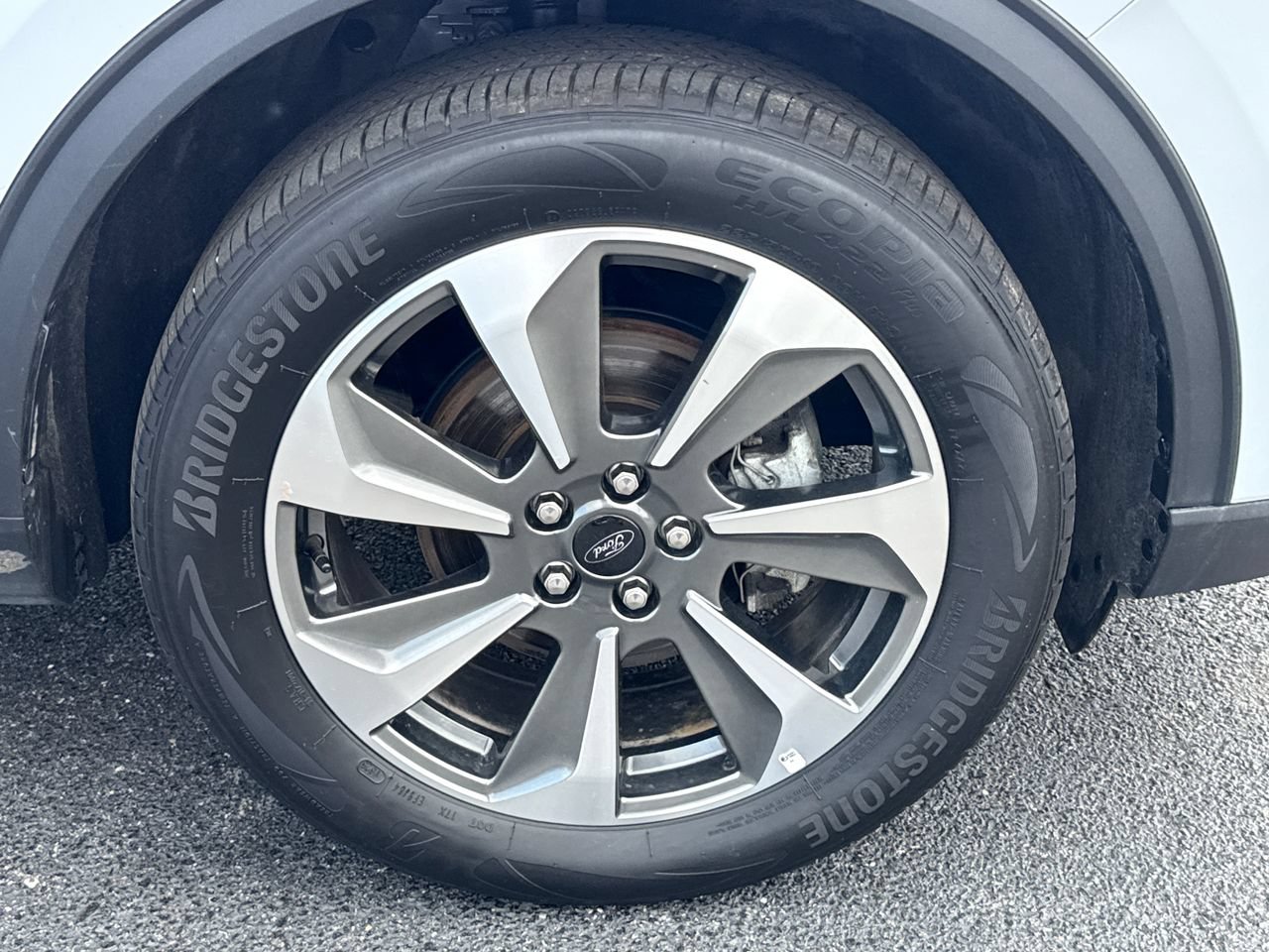 Used 2025 Ford Escape Platinum AWD/4WD image 9