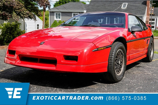 Used 1988 Pontiac Fiero GT RWD video 1