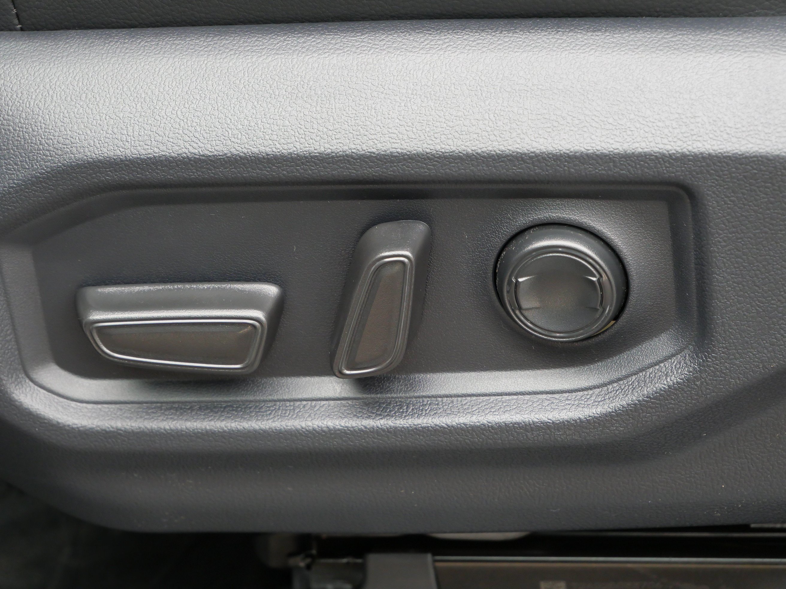 New 2026 Toyota Tundra Limited AWD/4WD image 7