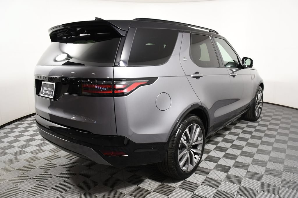Certified 2026 Land Rover Discovery Dynamic SE AWD/4WD image 6