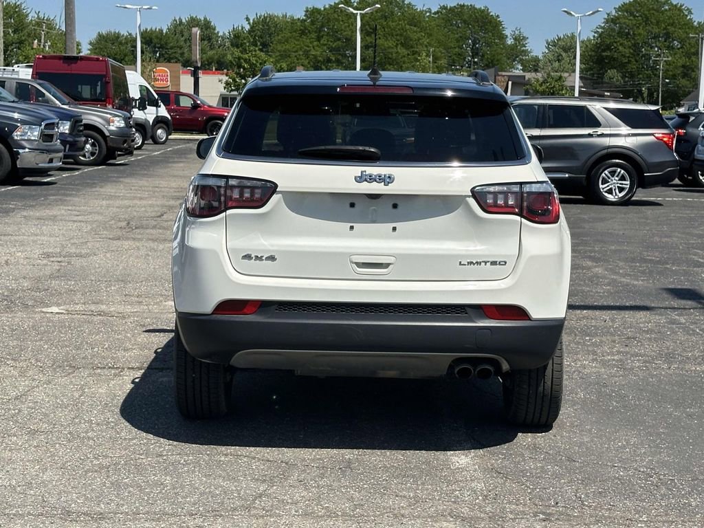 Used 2018 Jeep Compass Limited AWD/4WD image 5