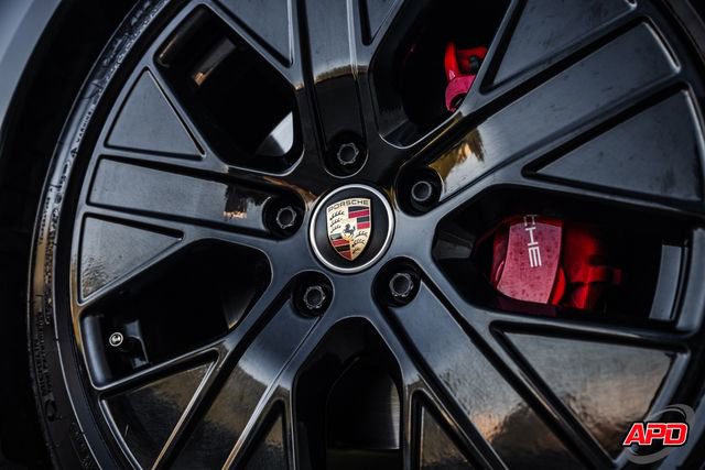 Used 2021 Porsche Taycan 4S w/ Premium Package image 3