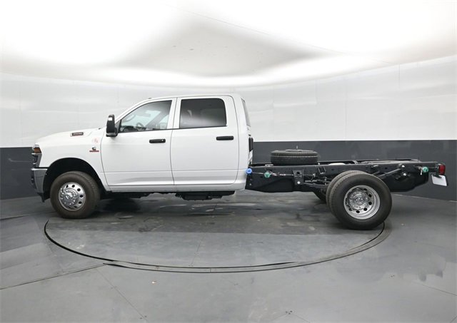 New 2026 RAM 3500 Tradesman w/ Chrome Appearance Group image 7