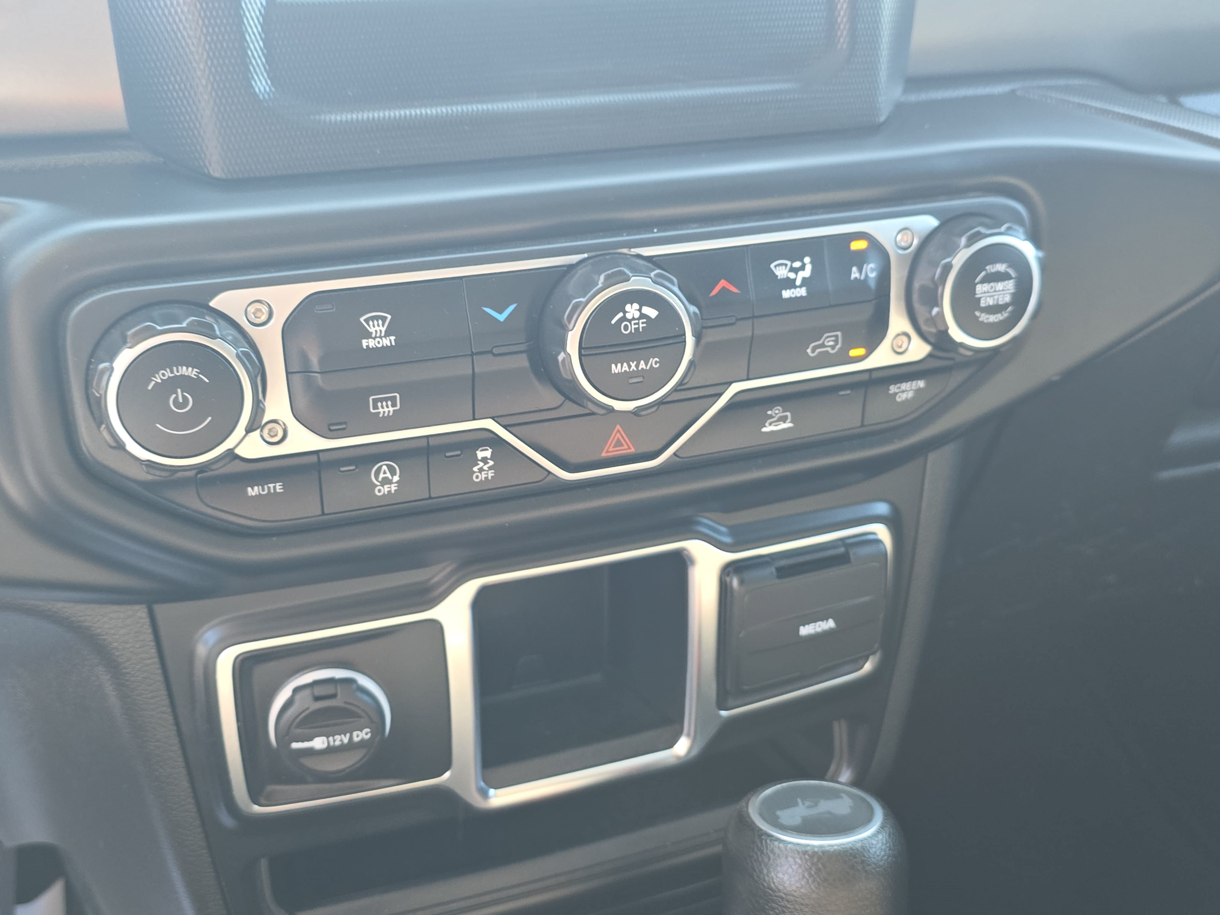 Used 2023 Jeep Wrangler Sport AWD/4WD image 22