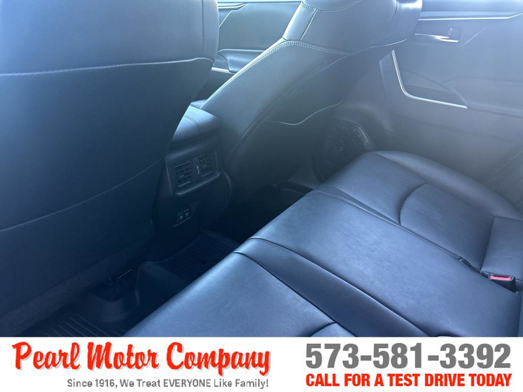 Used 2020 Toyota RAV4 XLE Premium AWD/4WD image 21