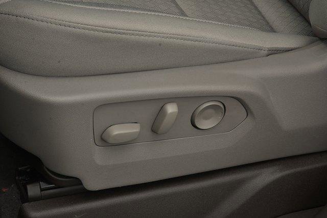 New 2025 GMC Sierra 1500 SLE w/ Preferred Package image 19