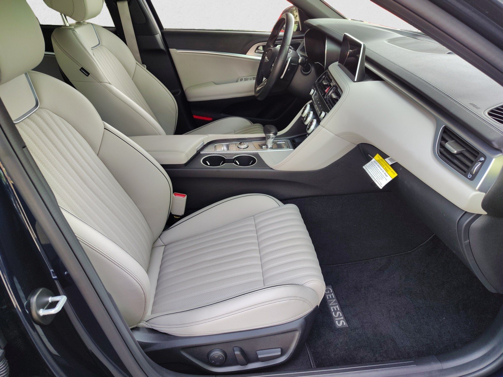 Used 2023 Genesis G70 2.0T w/ Sport Prestige Package AWD/4WD image 20