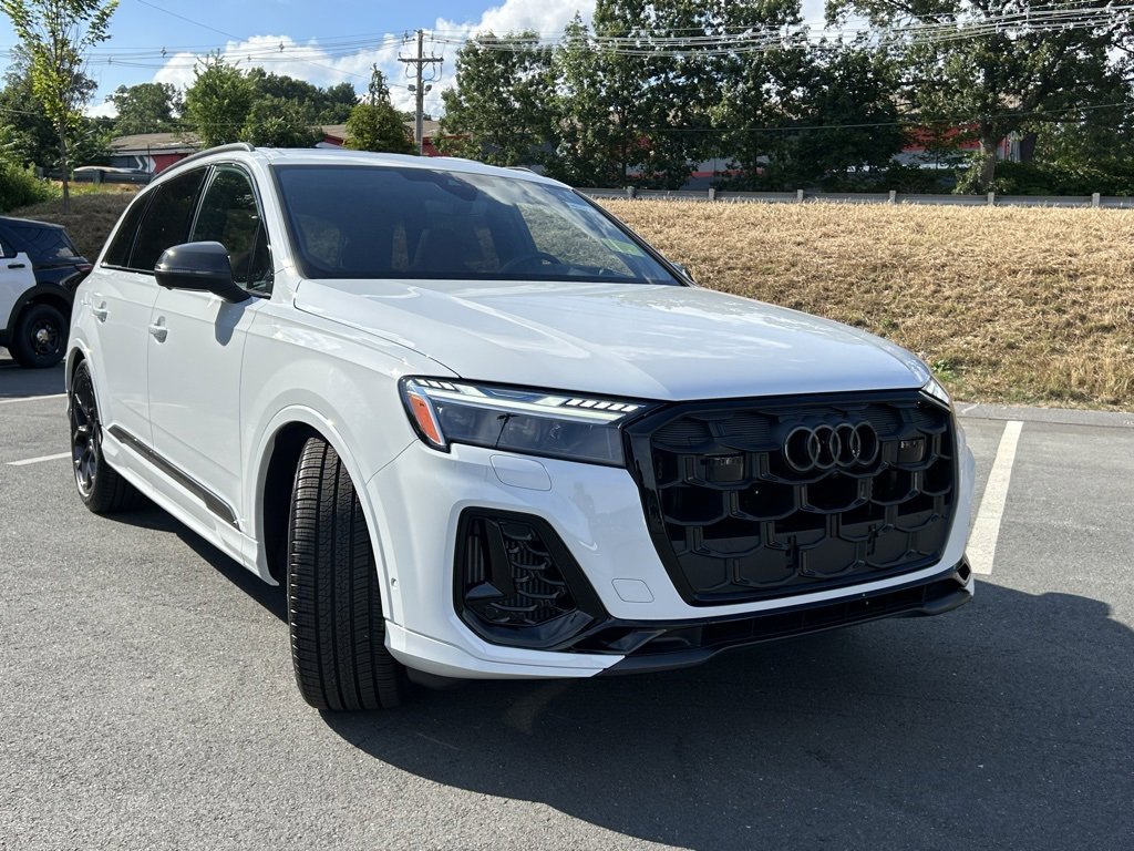 Used 2025 Audi SQ7 Prestige w/ Prestige Package image 8