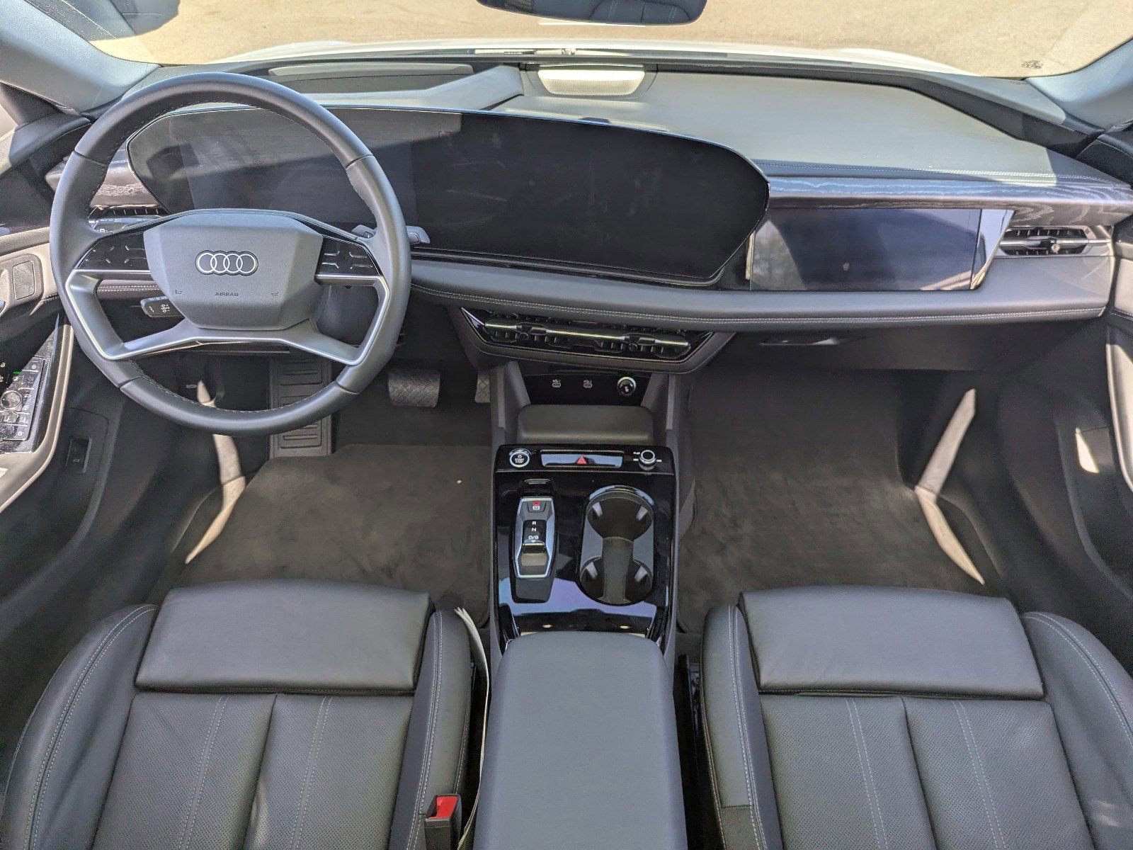 Used 2025 Audi A6 e-tron Prestige w/ Black Warm Weather Package image 15