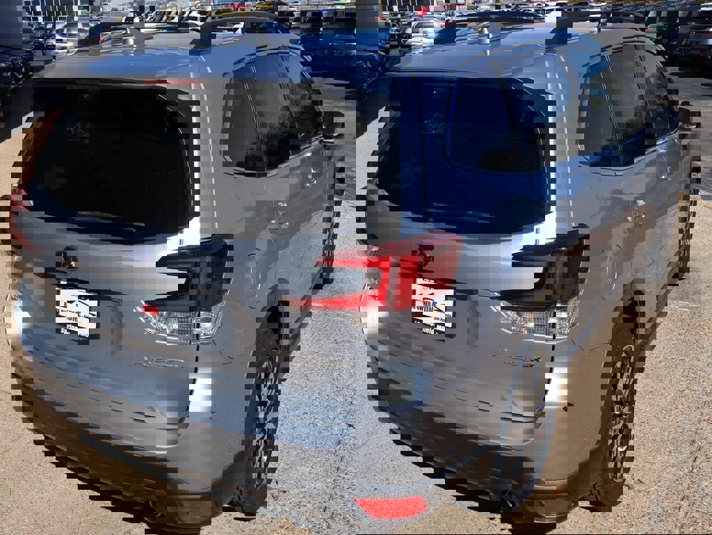 Used 2019 Subaru Forester Limited image 6