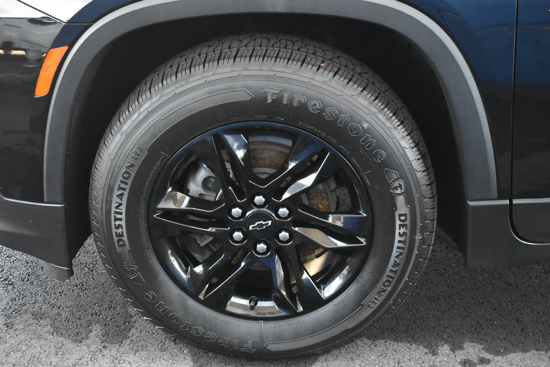 Used 2023 Chevrolet Traverse LT w/ Midnight/Sport Edition AWD/4WD image 9