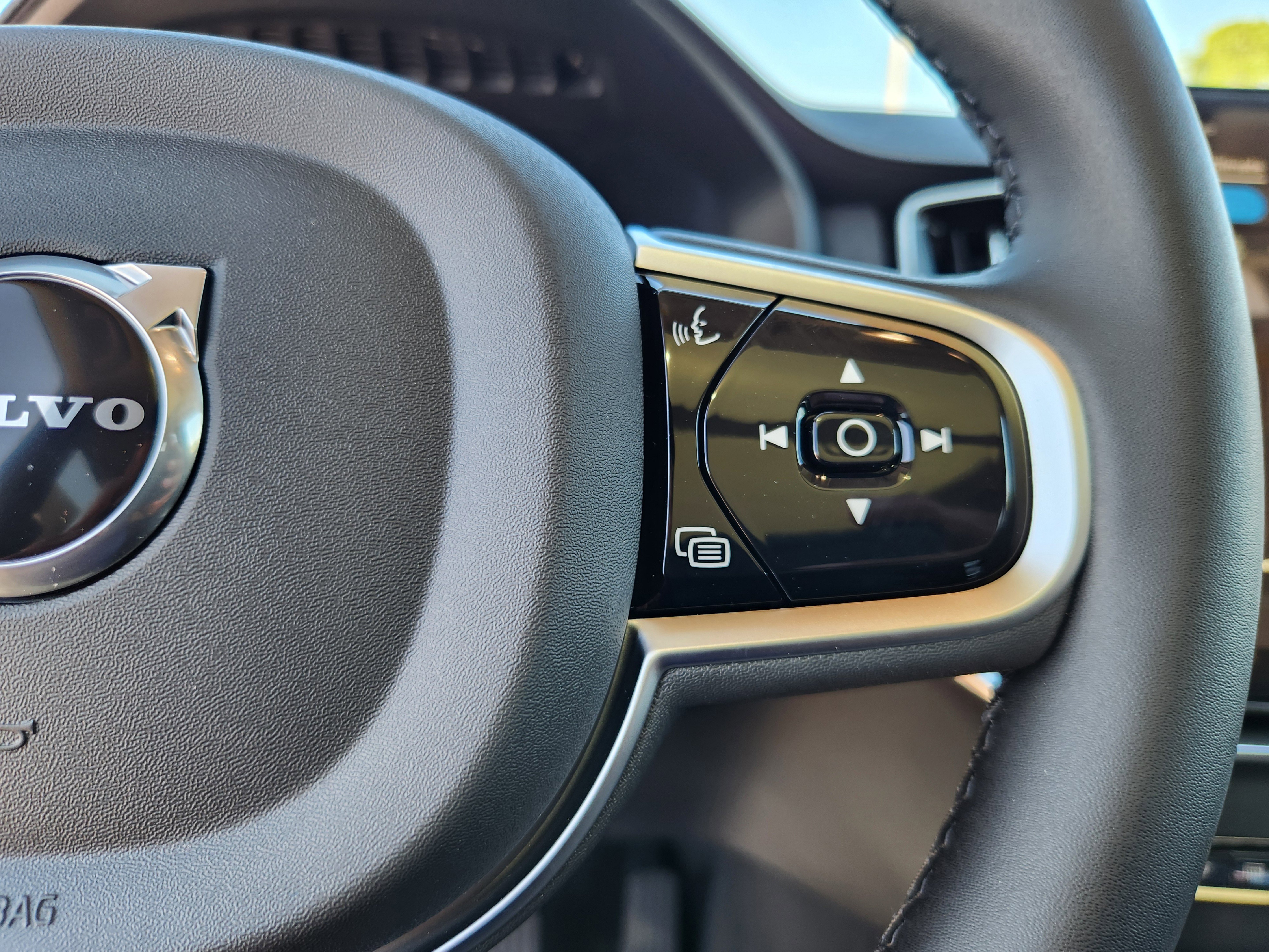 New 2025 Volvo XC90 T8 Plus w/ Protection Package image 33