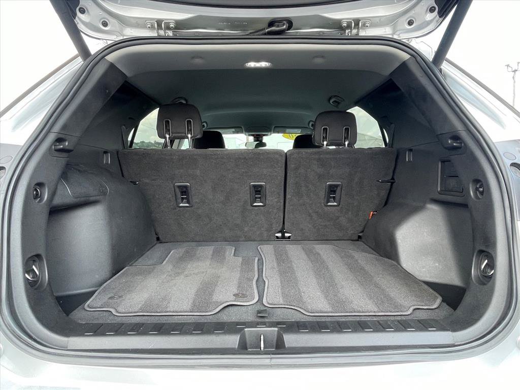 Used 2020 Chevrolet Equinox LT w/ Driver Convenience Package FWD image 26