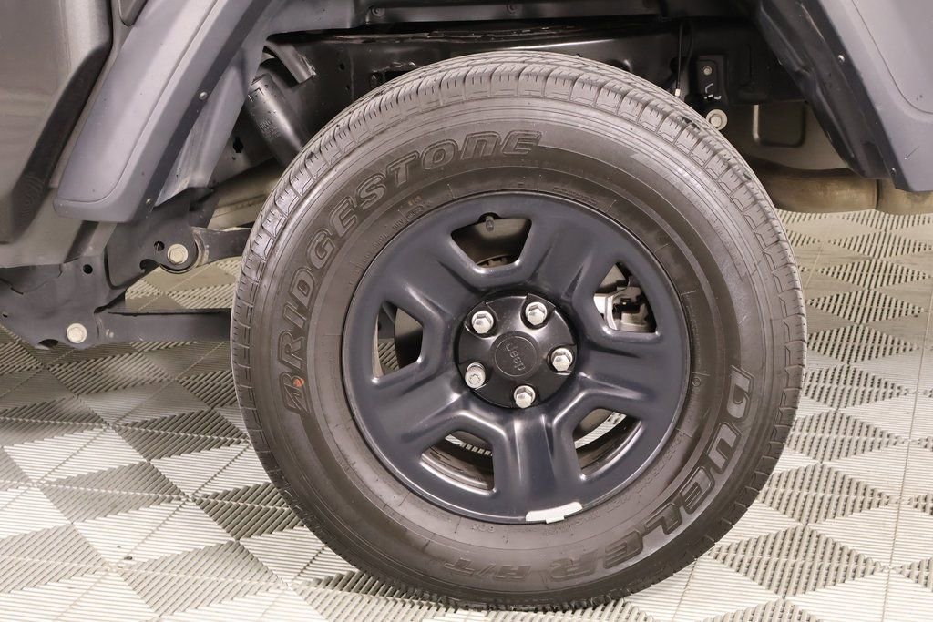 Used 2024 Jeep Gladiator Sport image 17