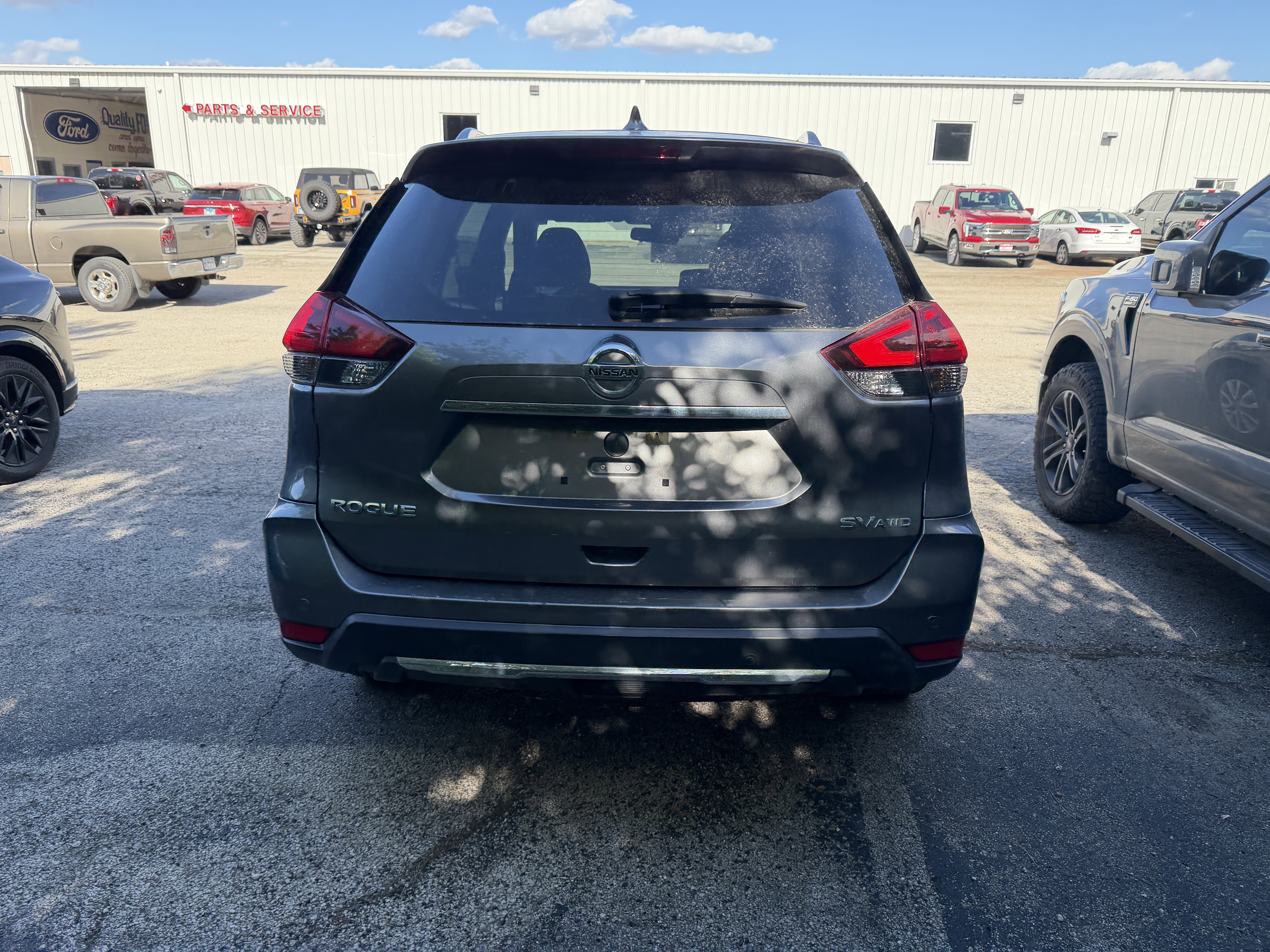 Used 2019 Nissan Rogue SV AWD/4WD image 12