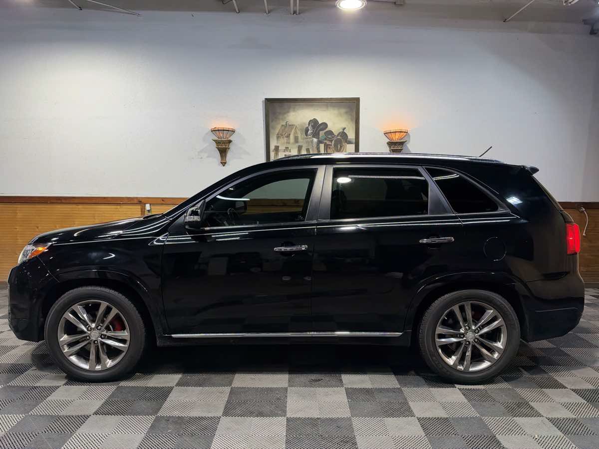 Used 2015 Kia Sorento SX FWD image 2