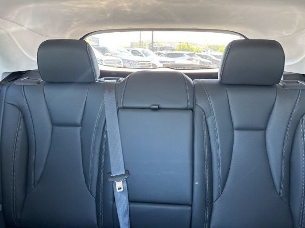 New 2025 Buick Envision Preferred AWD/4WD image 39
