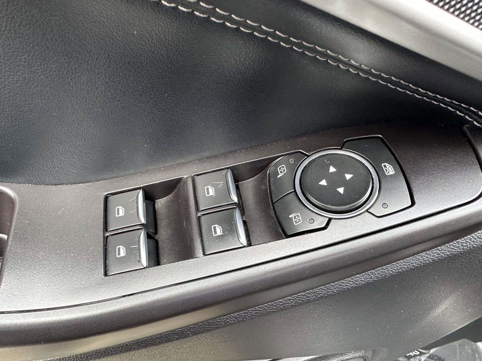 Used 2020 Ford Explorer XLT w/ Equipment Group 202A image 18