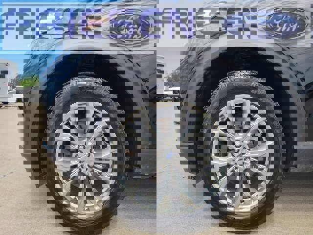 Used 2023 Ford Explorer XLT image 8