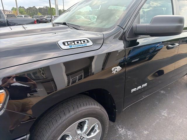 New 2026 RAM 1500 4x4 Crew Cab image 4