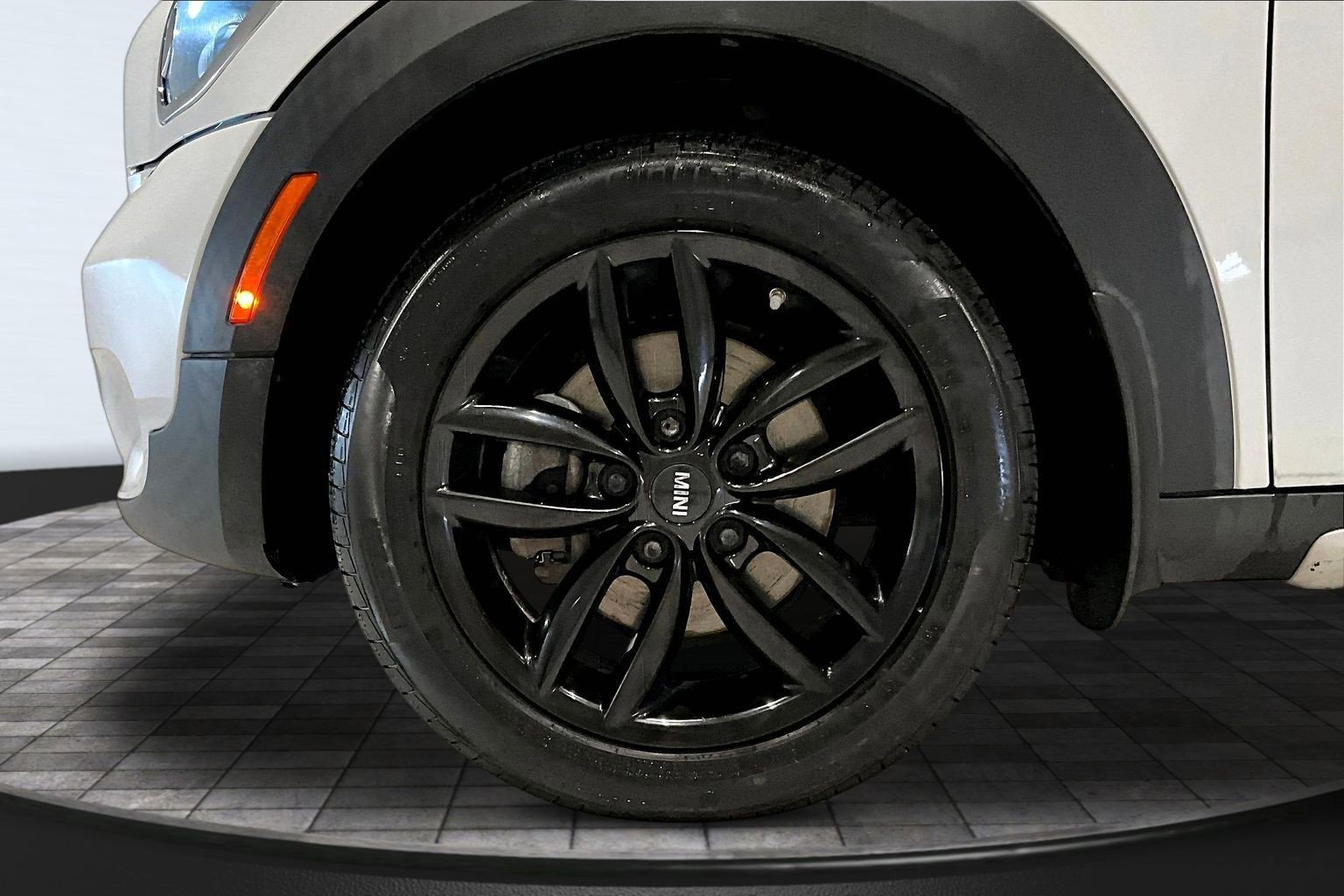 Used 2015 MINI Cooper Countryman FWD image 32