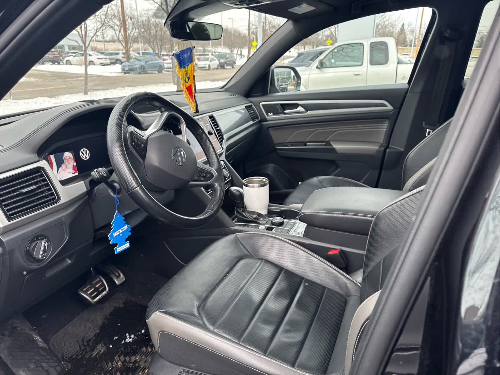 Used 2021 Volkswagen Atlas Cross Sport SEL Premium image 5