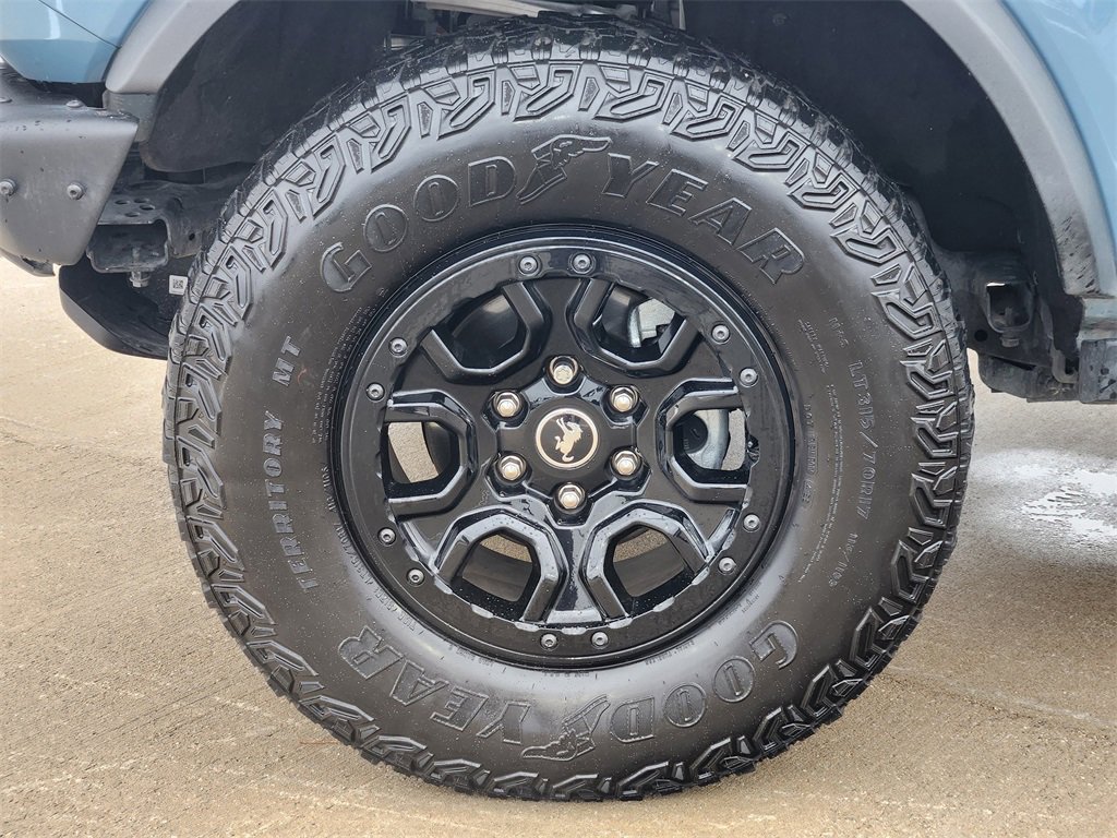 Used 2023 Ford Bronco Wildtrak image 10