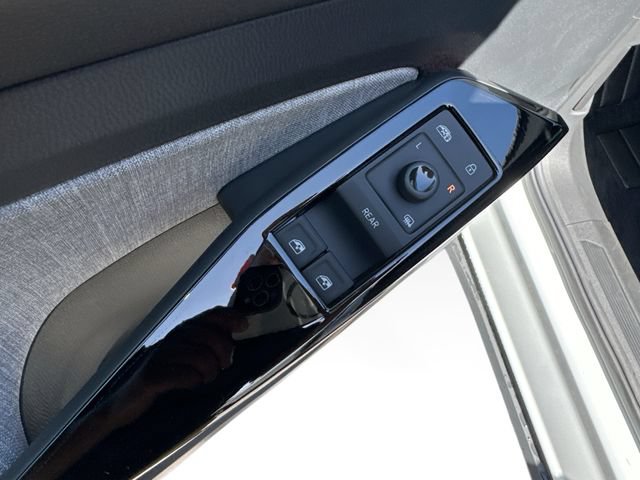 New 2026 Volkswagen ID.4 Pro RWD image 15