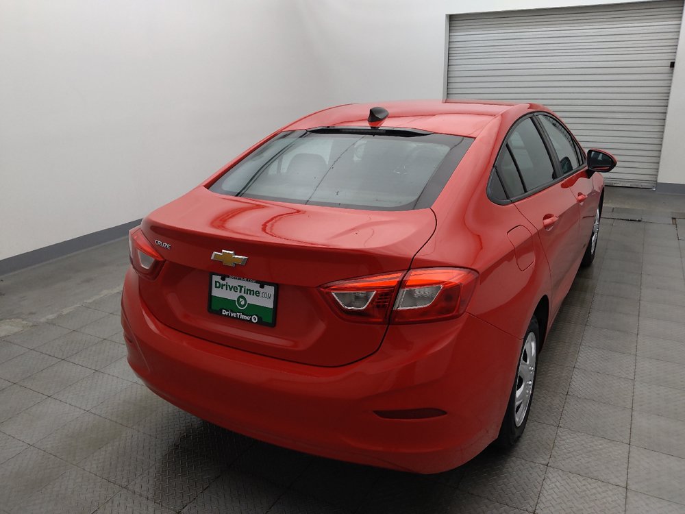 Used 2017 Chevrolet Cruze LS FWD image 7