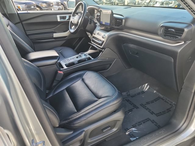 Certified 2022 Ford Explorer XLT RWD image 17