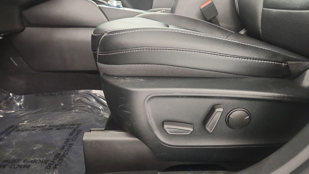 Used 2022 Ford Escape SEL image 15