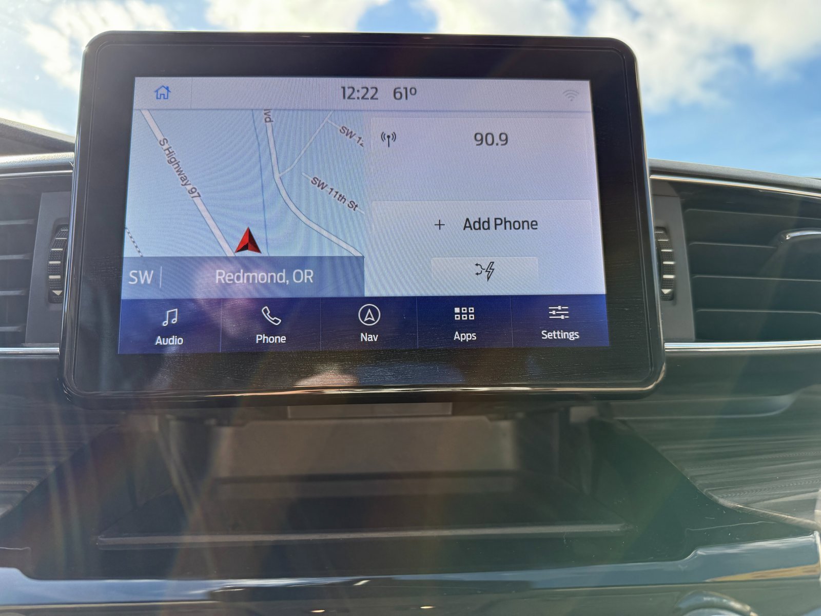 Used 2022 Ford Explorer Limited w/ Hybrid Equipment Group 310A image 16