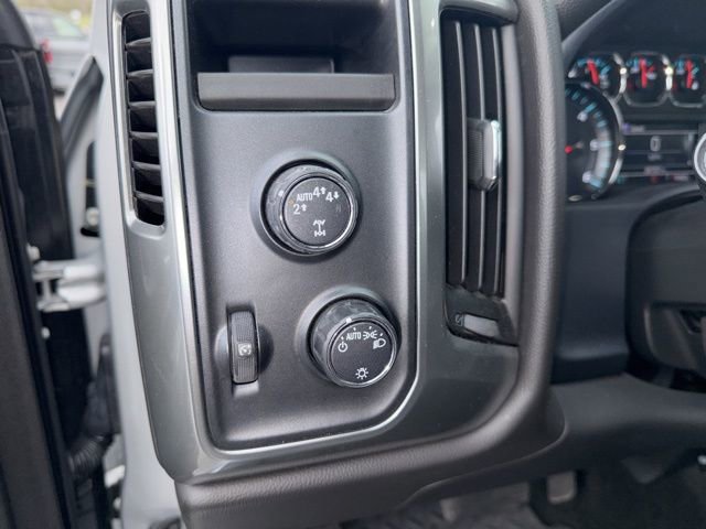 Used 2018 Chevrolet Silverado 1500 LT image 35