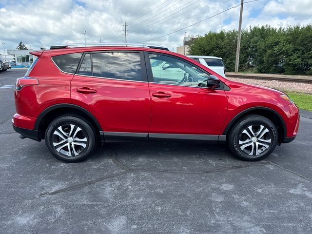 Used 2016 Toyota RAV4 LE AWD/4WD image 6