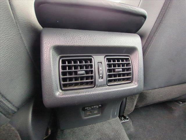 Used 2025 Toyota Camry SE w/ Multimedia Upgrade Package image 14