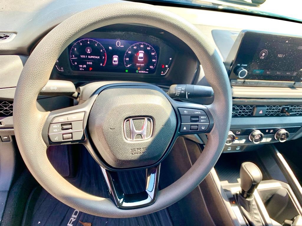 Used 2025 Honda Accord LX image 29