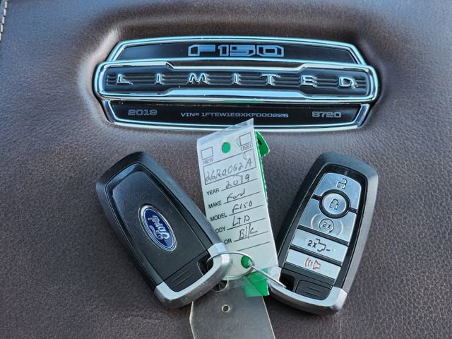 Used 2019 Ford F150 Limited w/ Trailer Tow Package image 33