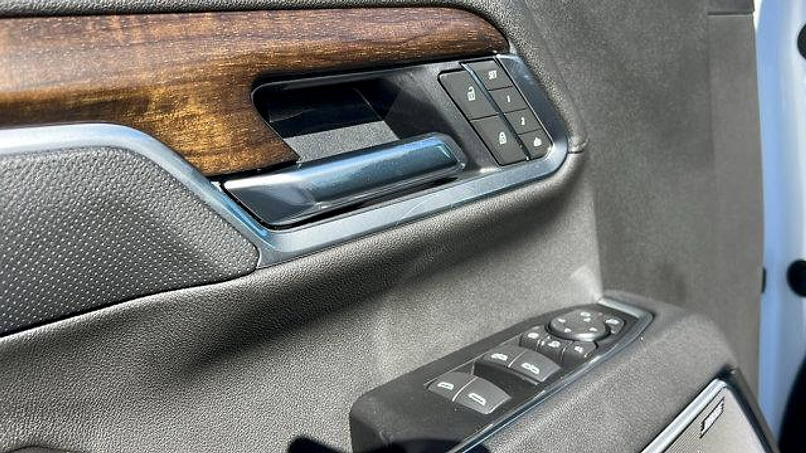 New 2026 Chevrolet Silverado 2500 High Country w/ High Country Premium Package image 19