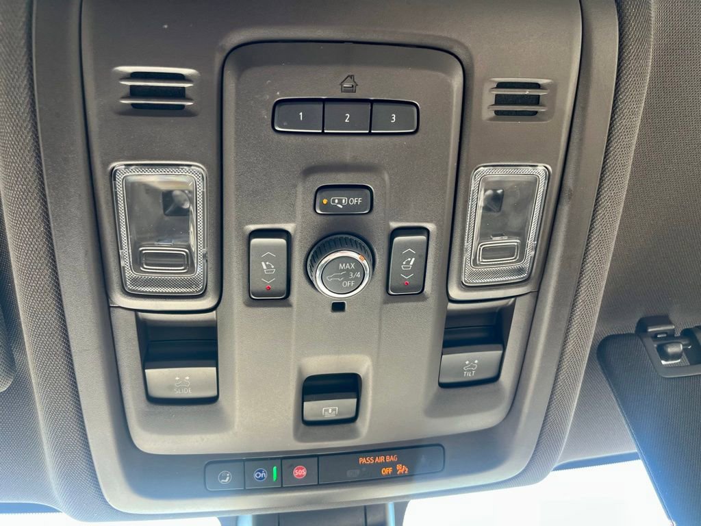 Used 2022 Chevrolet Tahoe Z71 w/ Z71 Off-Road Package image 22