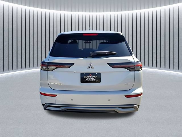 New 2026 Mitsubishi Outlander SE FWD image 5