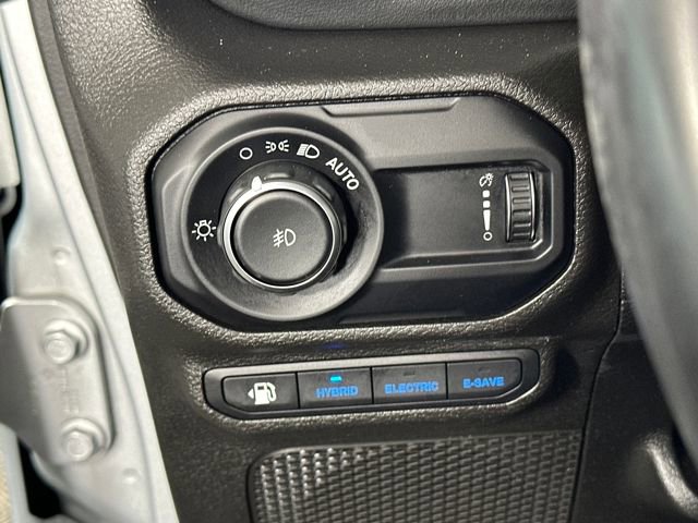 Used 2023 Jeep Wrangler Unlimited Sahara w/ Cold Weather Group image 19