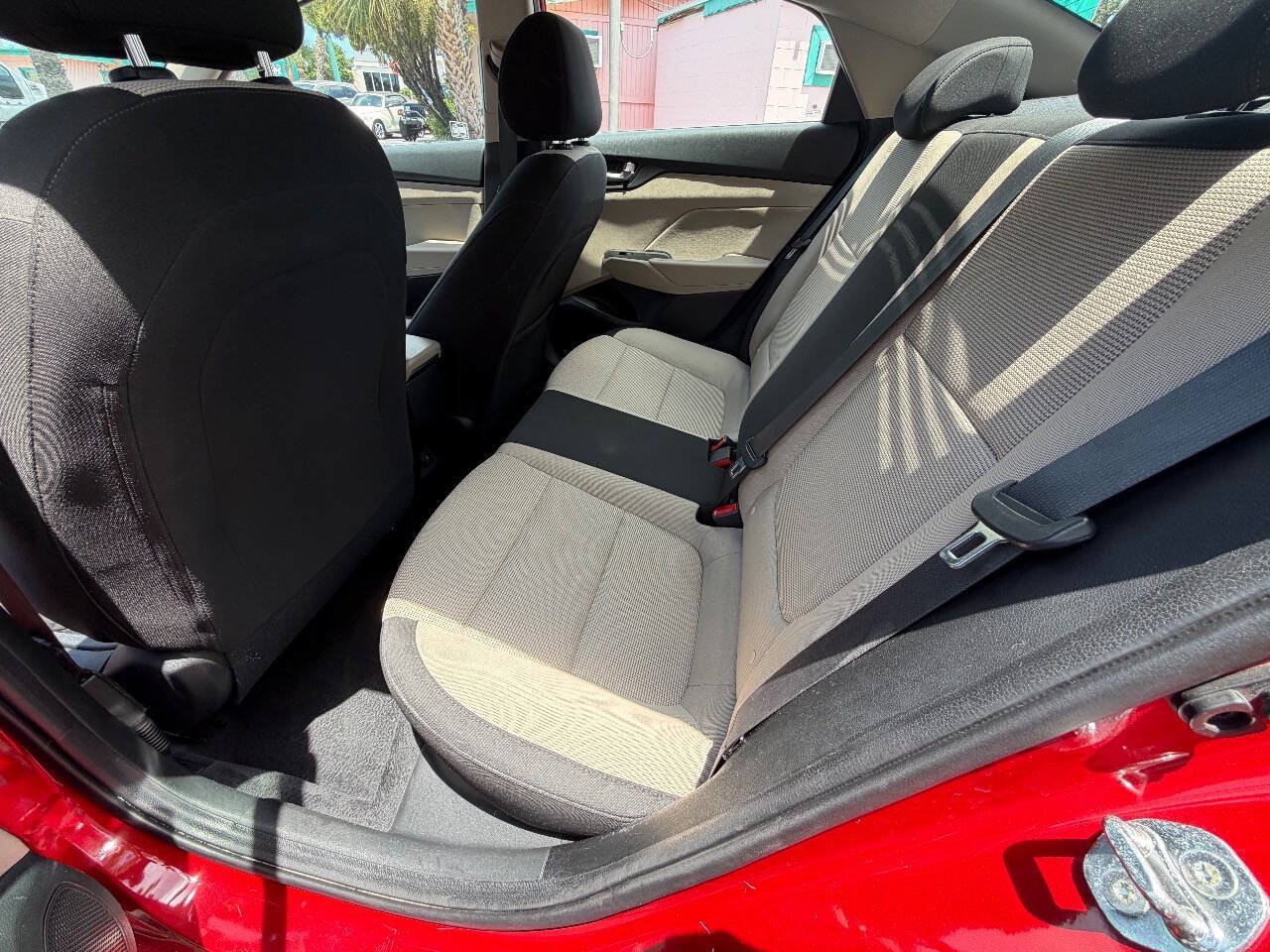 Used 2020 Hyundai Accent SEL FWD image 10
