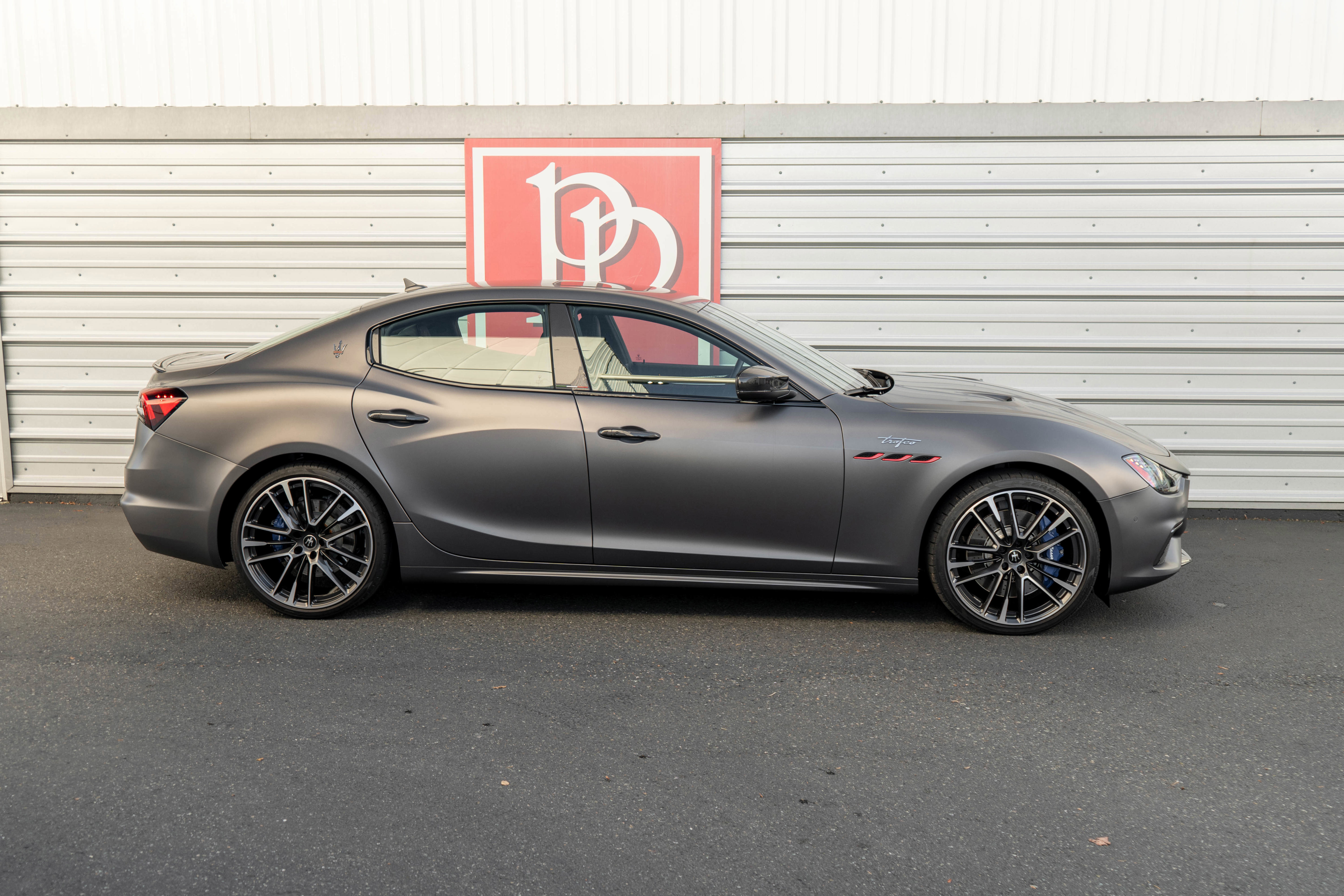 Used 2022 Maserati Ghibli Trofeo image 43