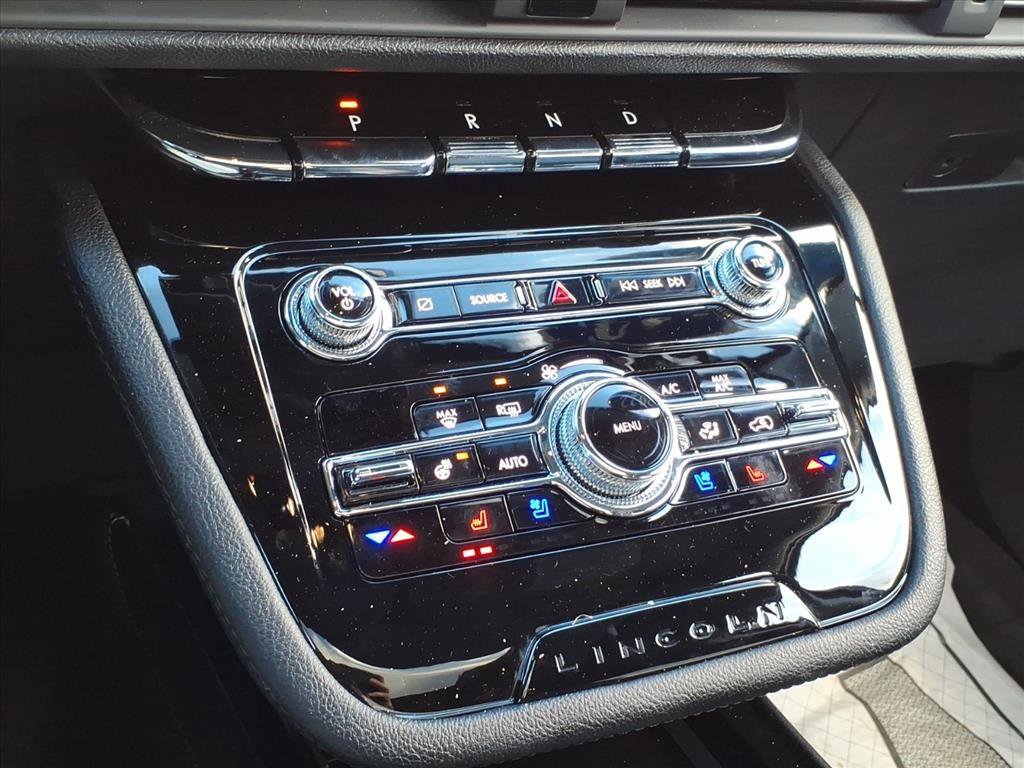 Used 2022 Lincoln Corsair Reserve w/ Equipment Group 201A image 18