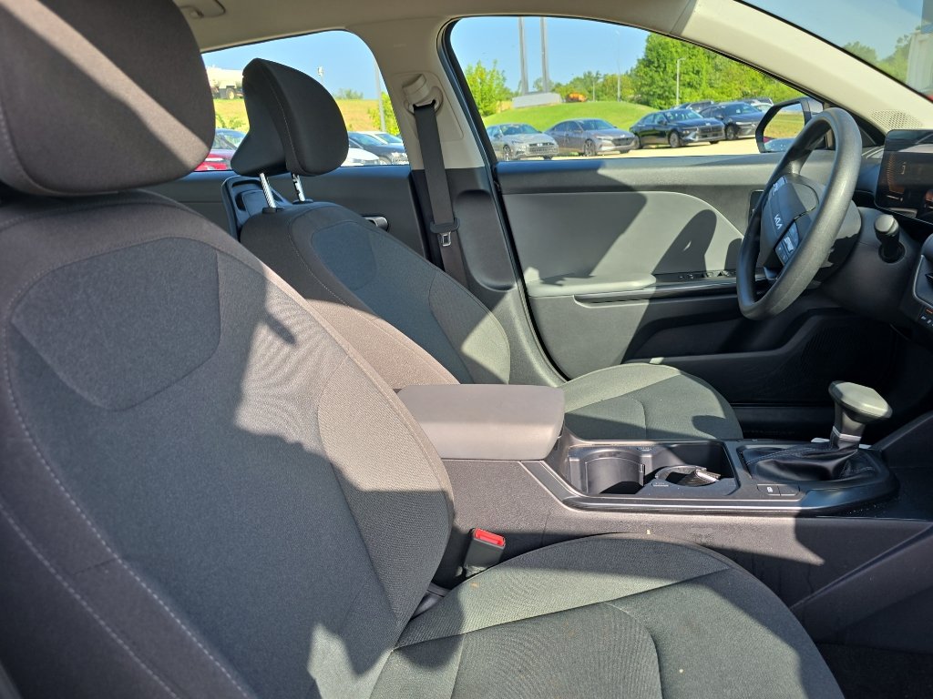 Used 2025 Kia K4 FWD image 13