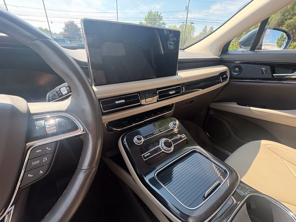 Used 2023 Lincoln Nautilus Reserve w/ Luxury Package AWD/4WD image 35