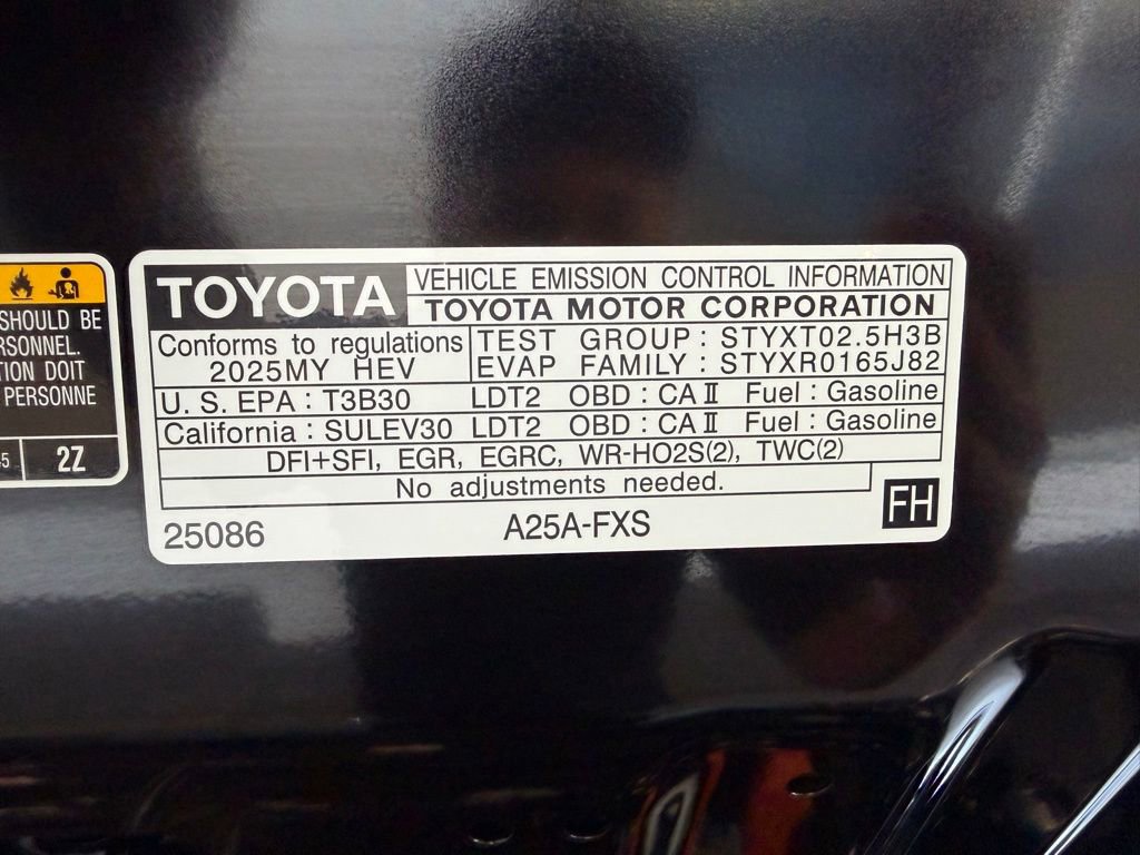 Certified 2025 Toyota RAV4 XLE image 33